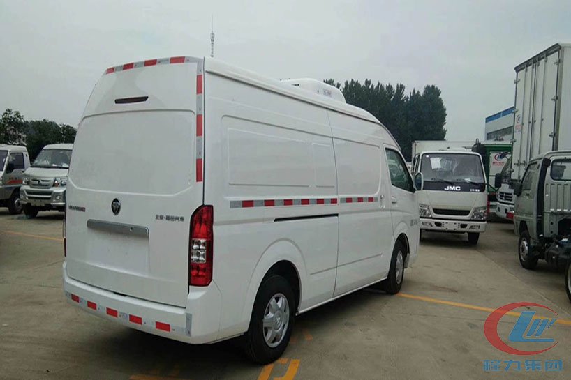 福田G9汽油單排冷藏車側面圖