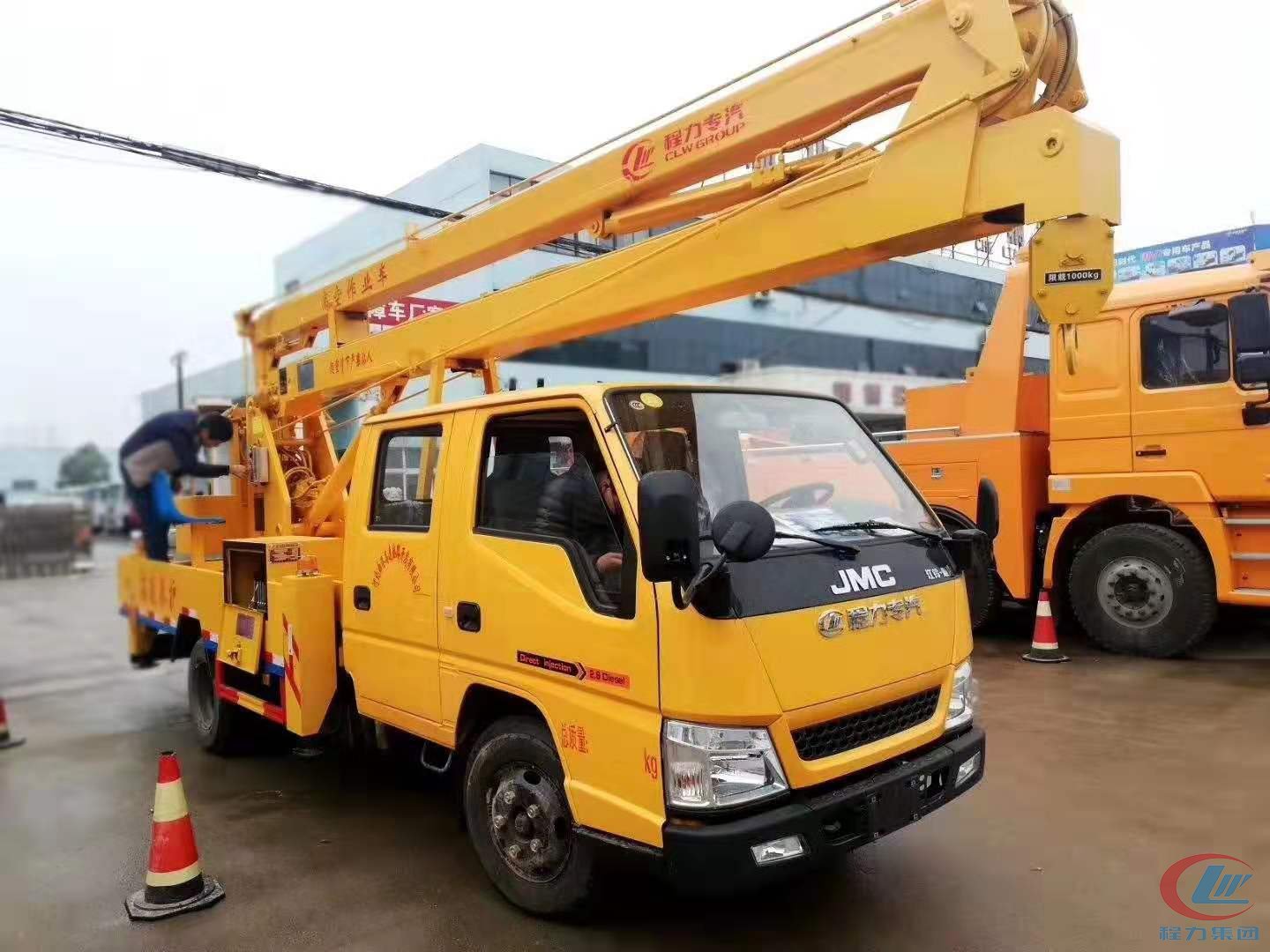 程力江鈴16米高空作業車側面圖